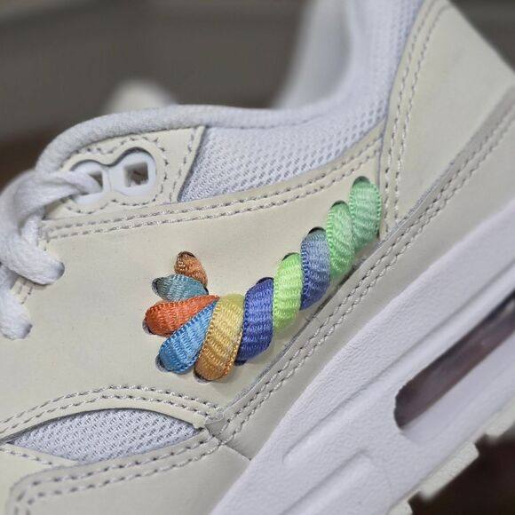 Nike Air Max 1 SE White Rainbow Lace Swoosh White/Blush GS Size 3Y LE FN4782-100 - Picture 11 of 15